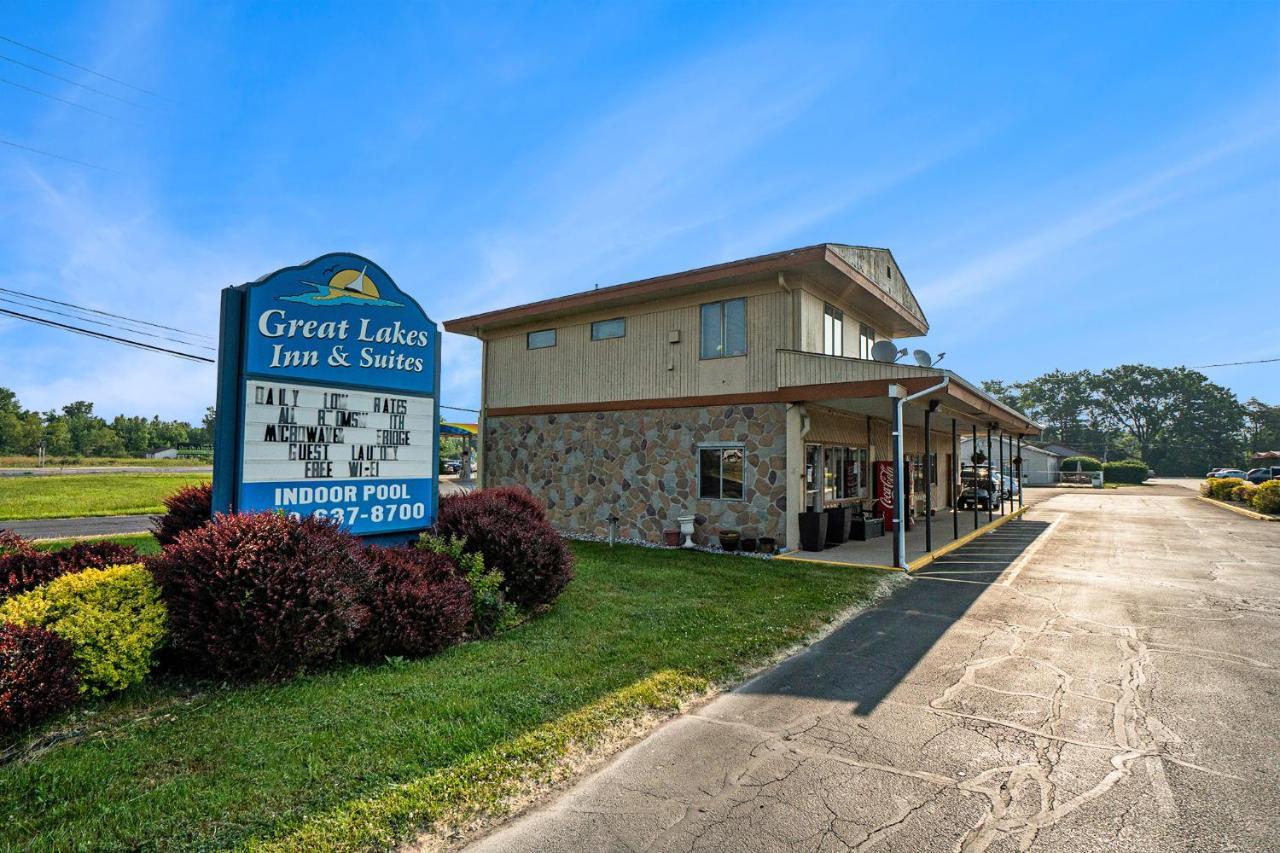 Great Lakes Inn & Suites サウス・ヘイブン エクステリア 写真